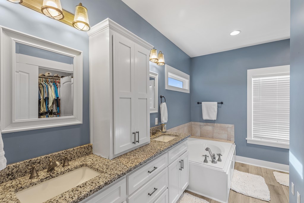 649 Edgar Smith Road Ashford, AL 36312 - Photo 15 of 68 Master bath