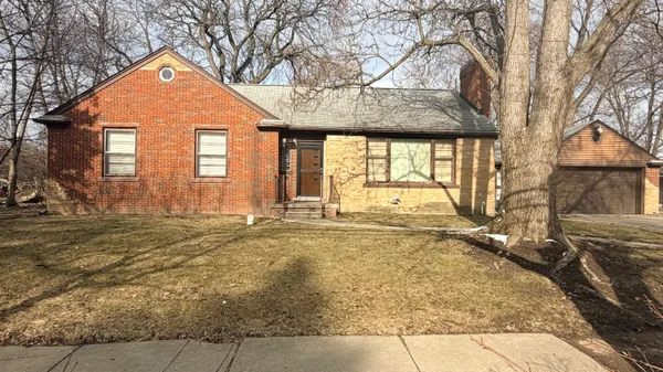 $250,000 | 18759 Huntington Avenue, Harper Woods, MI 48225