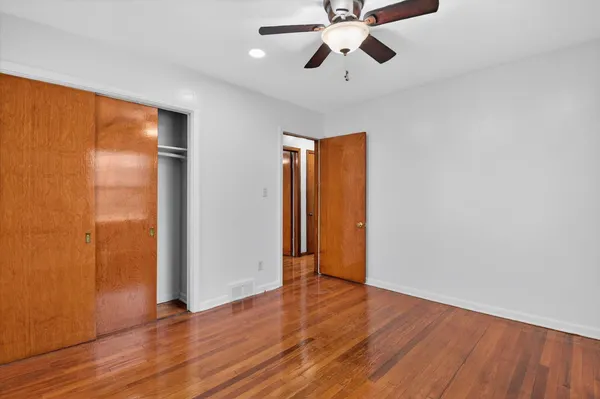 $250,000 | 18759 Huntington Avenue, Harper Woods, MI 48225