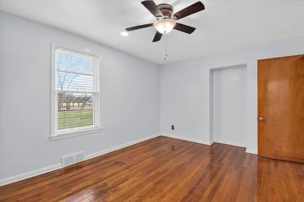 $250,000 | 18759 Huntington Avenue, Harper Woods, MI 48225