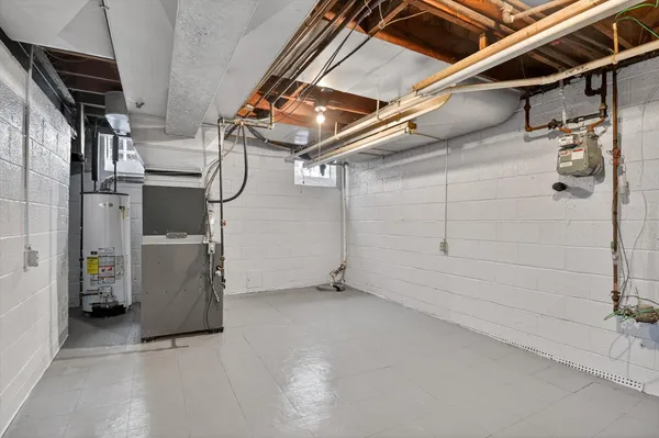 $250,000 | 18759 Huntington Avenue, Harper Woods, MI 48225