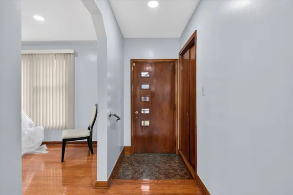 $250,000 | 18759 Huntington Avenue, Harper Woods, MI 48225