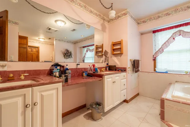 $350,000 | 5545 County Road 75, St. Joe, IN 46785