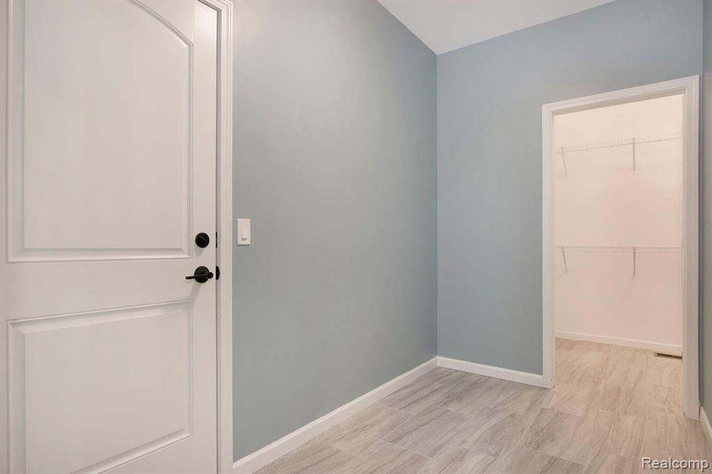 52301 Baker Road Chesterfield, MI 48047 - Photo 15 of 34