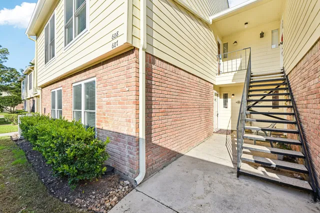 $157,450 | 14515 Wunderlich Drive, Unit 607, Houston, TX 77069