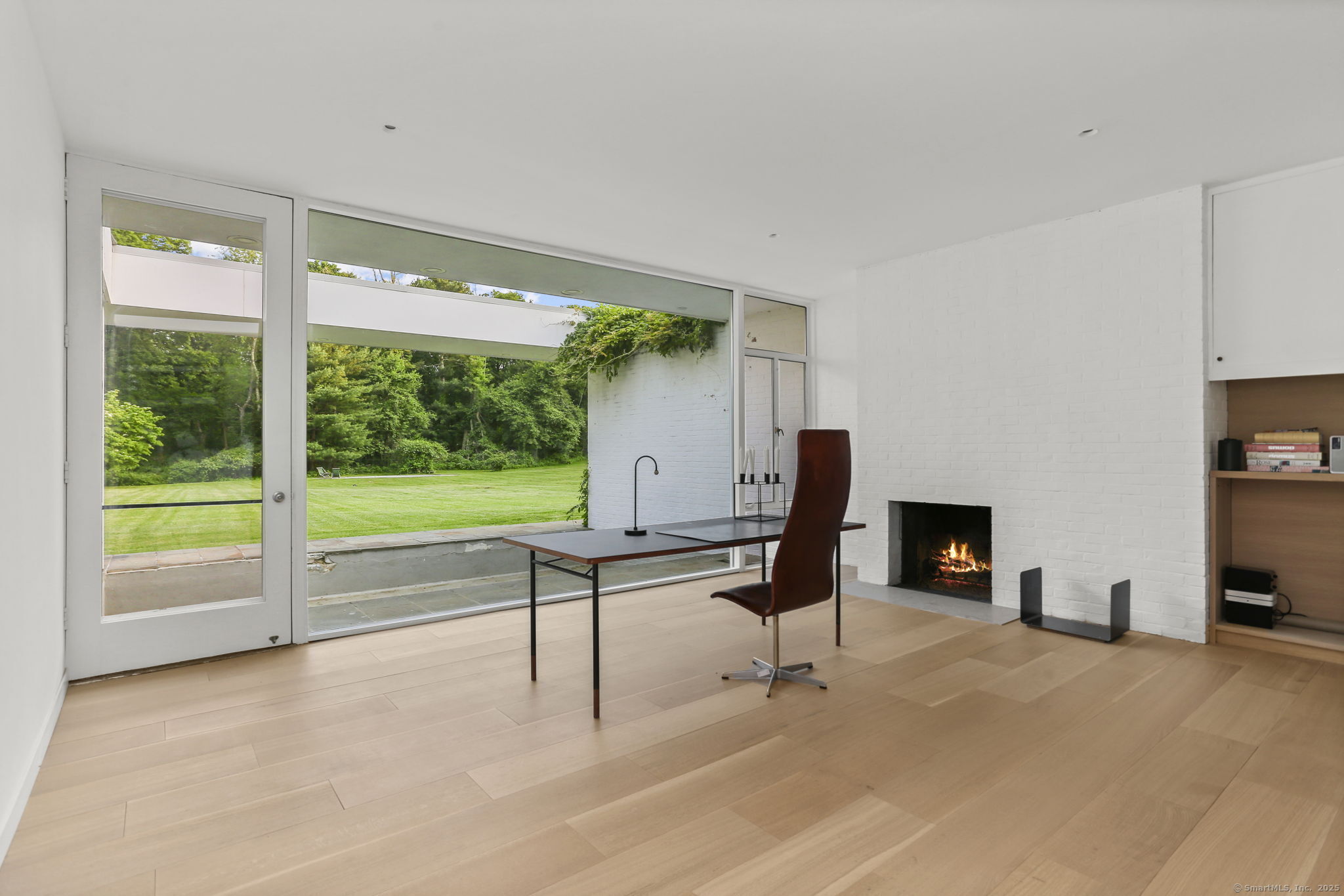 90 Lambert Road New Canaan, CT 06840 - Photo 14 of 35