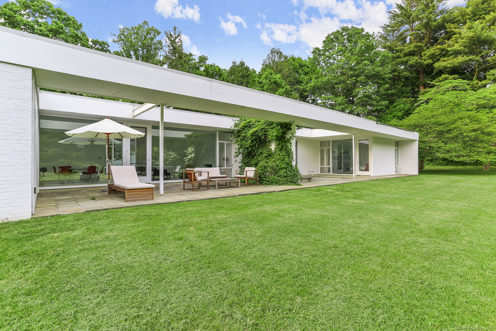 90 Lambert Road New Canaan, CT 06840 - Photo 27 of 35