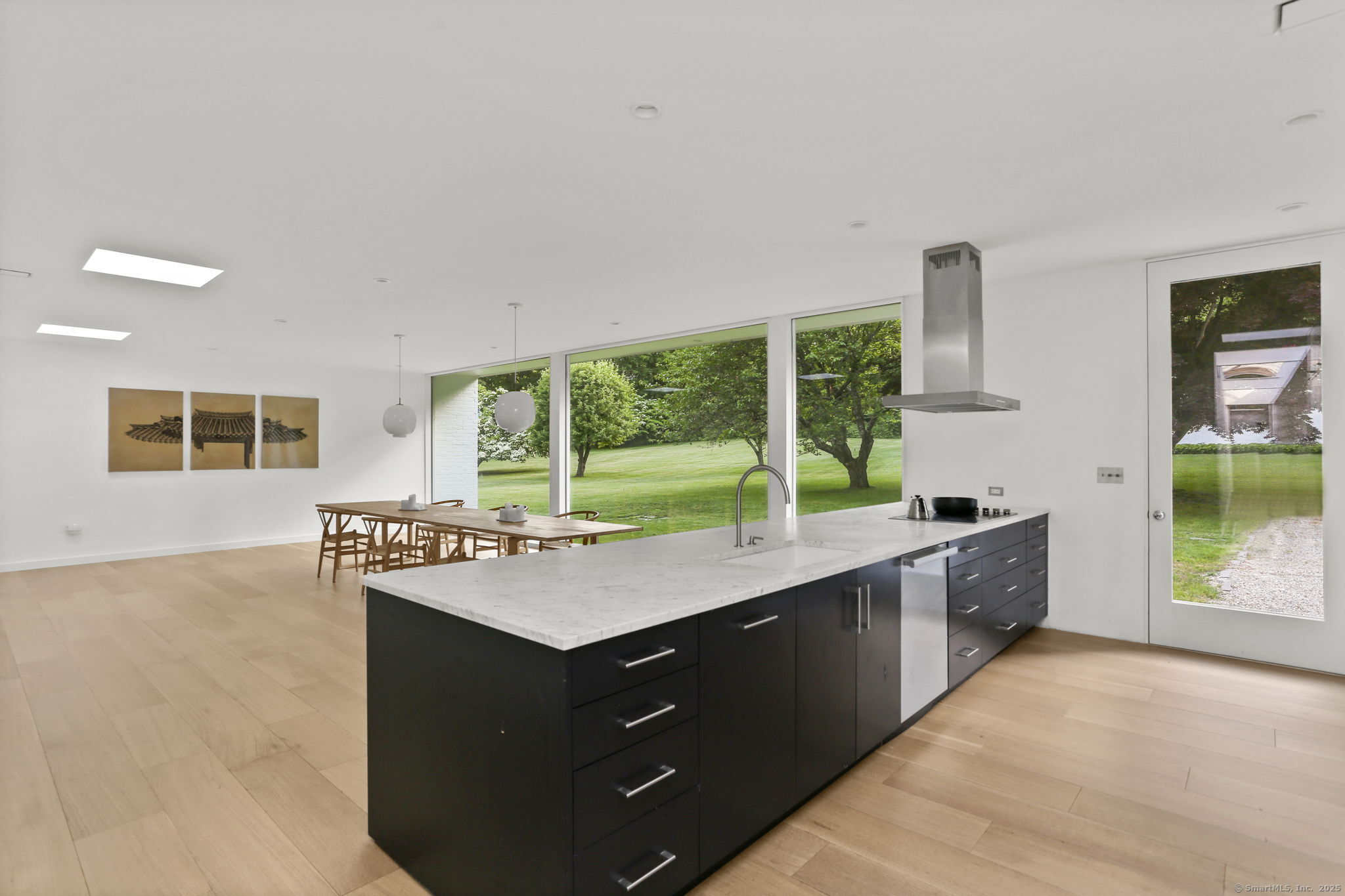 90 Lambert Road New Canaan, CT 06840 - Photo 6 of 35