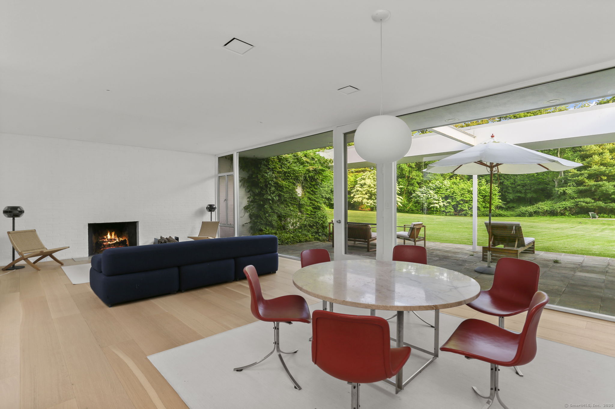 90 Lambert Road New Canaan, CT 06840 - Photo 9 of 35