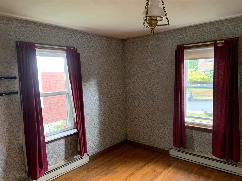 231 Metacom Avenue Warren, RI 02885 - Photo 8 of 10