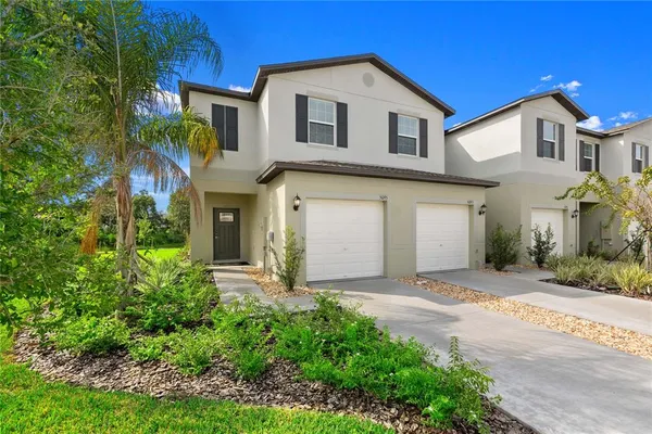 $1,956 | 5095 Capri Hbr Drive, Wimauma, FL 33598