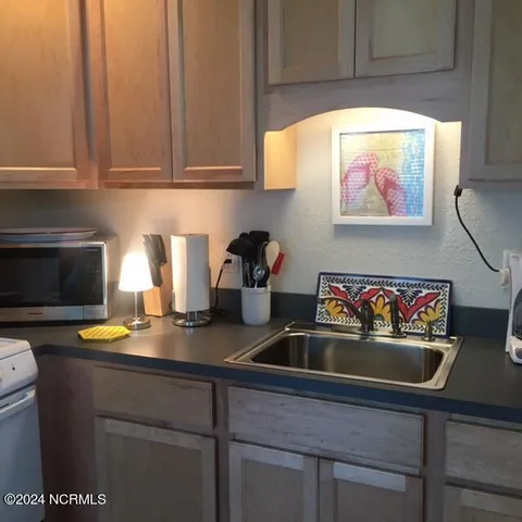 $1,700 | 130 Sunset Lane, Beaufort, NC 28516