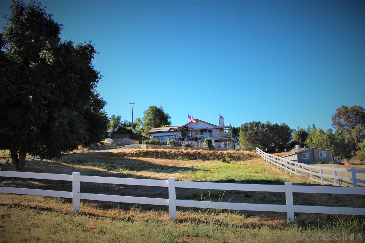 7461 Union Road Paso Robles, CA 93446 - Photo 3 of 18 Gallery Image 3