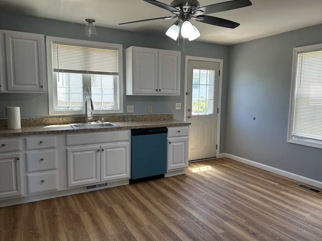 35-37 Pine St Court Springfield, MA 01105 - Photo 21 of 42