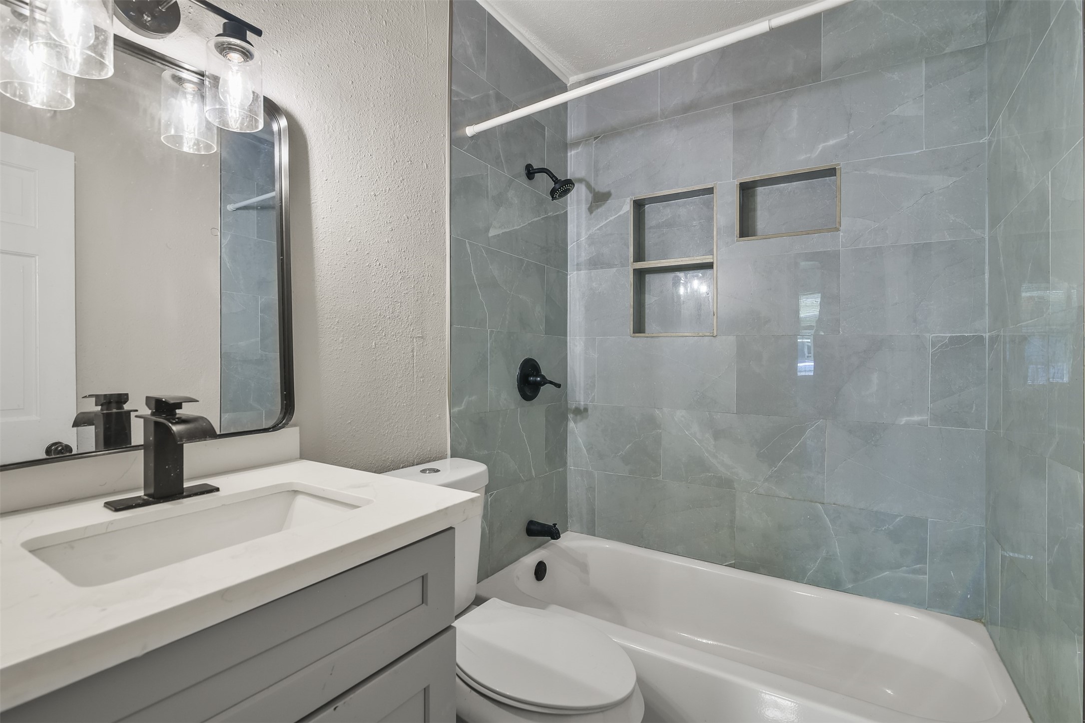4755 Wilmington Street, Unit 6 Houston, TX 77033 - Photo 15 of 27 Gallery Image 15