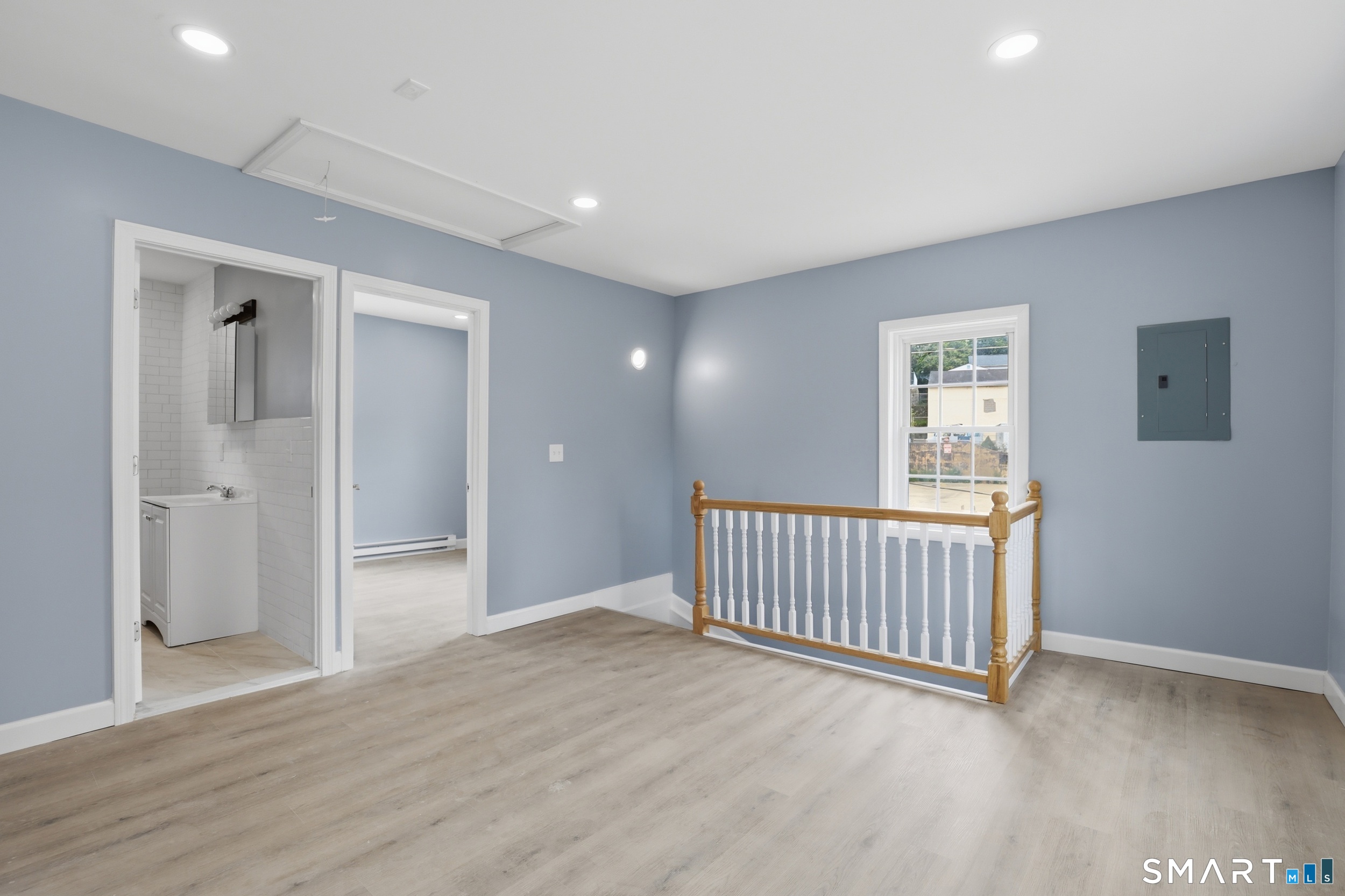 33 Congress Avenue Waterbury, CT 06708 - Photo 13 of 29