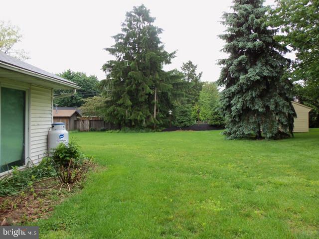 33 Pinewood Avenue Lititz, PA 17543 - Photo 16 of 16