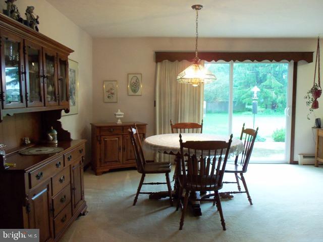 33 Pinewood Avenue Lititz, PA 17543 - Photo 3 of 16