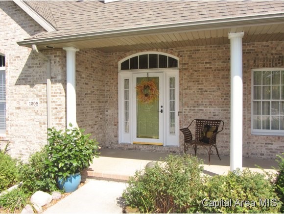 1208 Ravenswood Road Springfield, IL 62711 - Photo 2 of 23