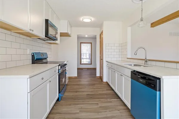 $325,000 | 7829 North Garfield Avenue, Kansas City, MO 64118