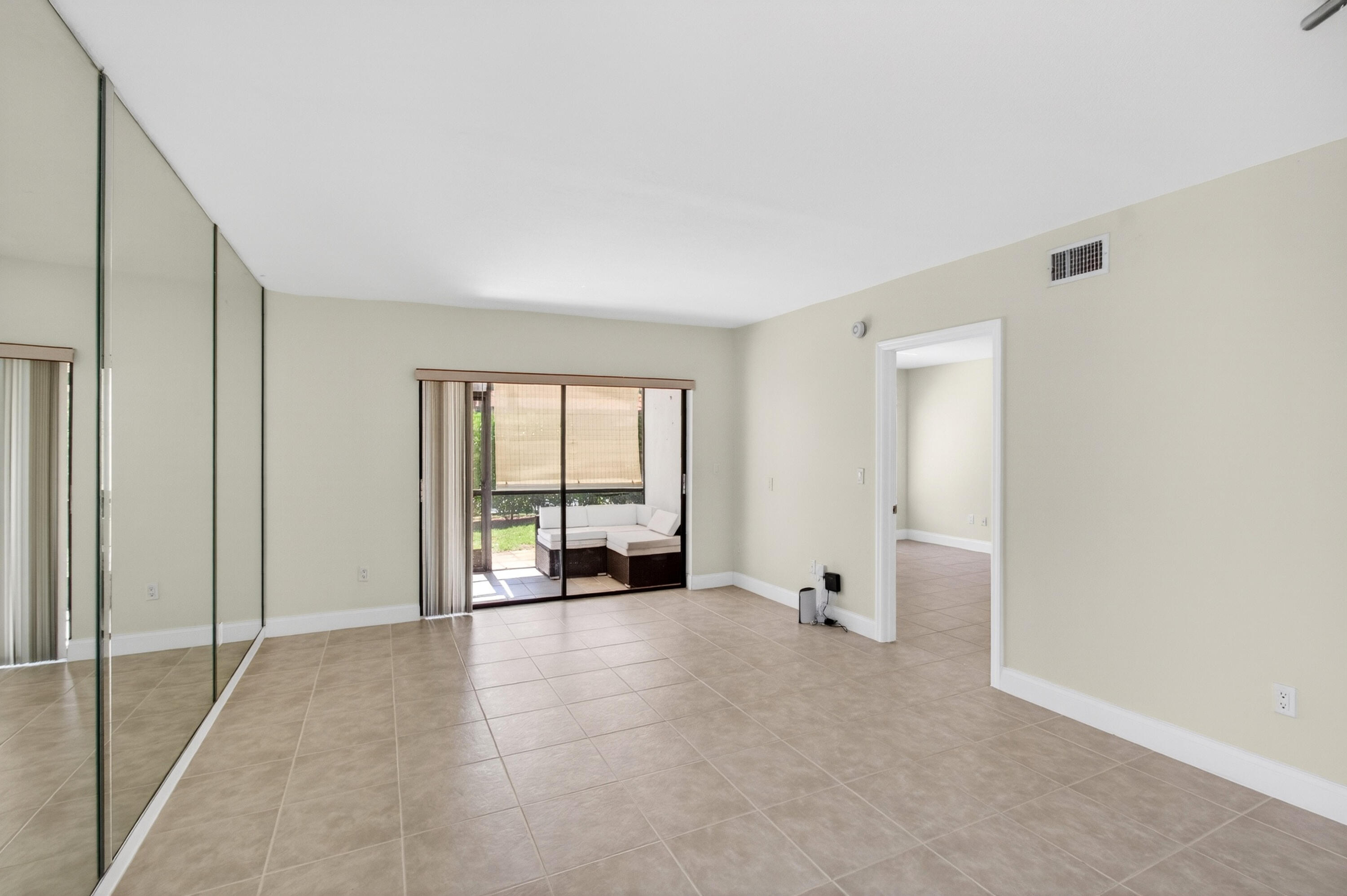 351 Club Circle, Unit 101 Boca Raton, FL 33487 - Photo 16 of 55 16-print-DSC_8820