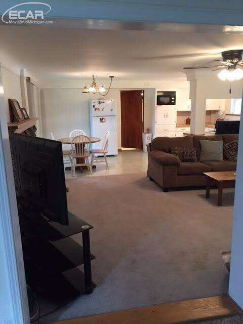10700 Halsey Road Grand Blanc, MI 48439 - Photo 13 of 31 21270788-12.JPG