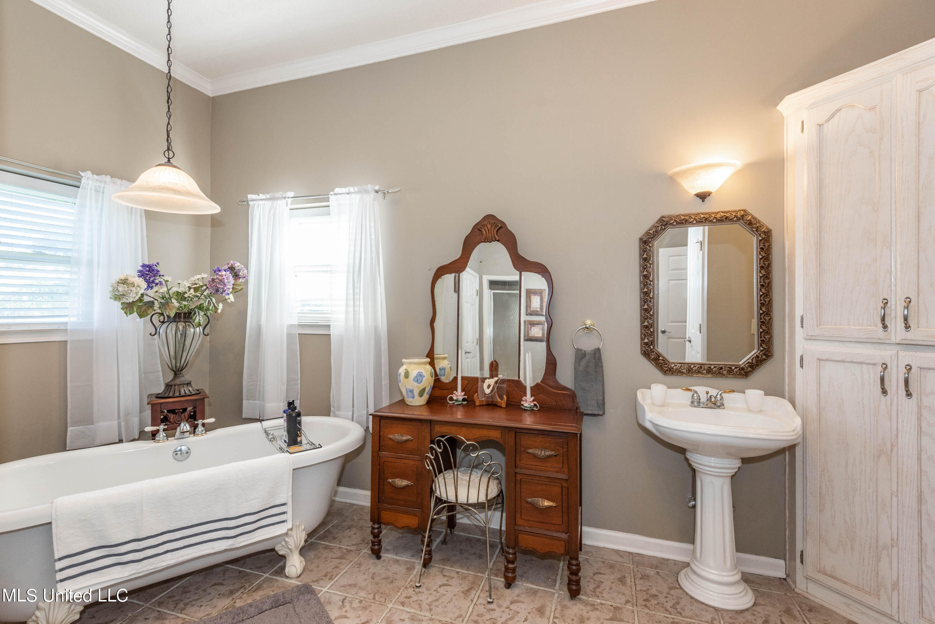 4964 Smith Road Coldwater, MS 38618 - Photo 10 of 22 Master Bathroom