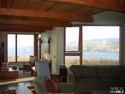 34401 Pacific Reefs Road Albion, CA 95410 - Photo 3 of 10 Living Areas