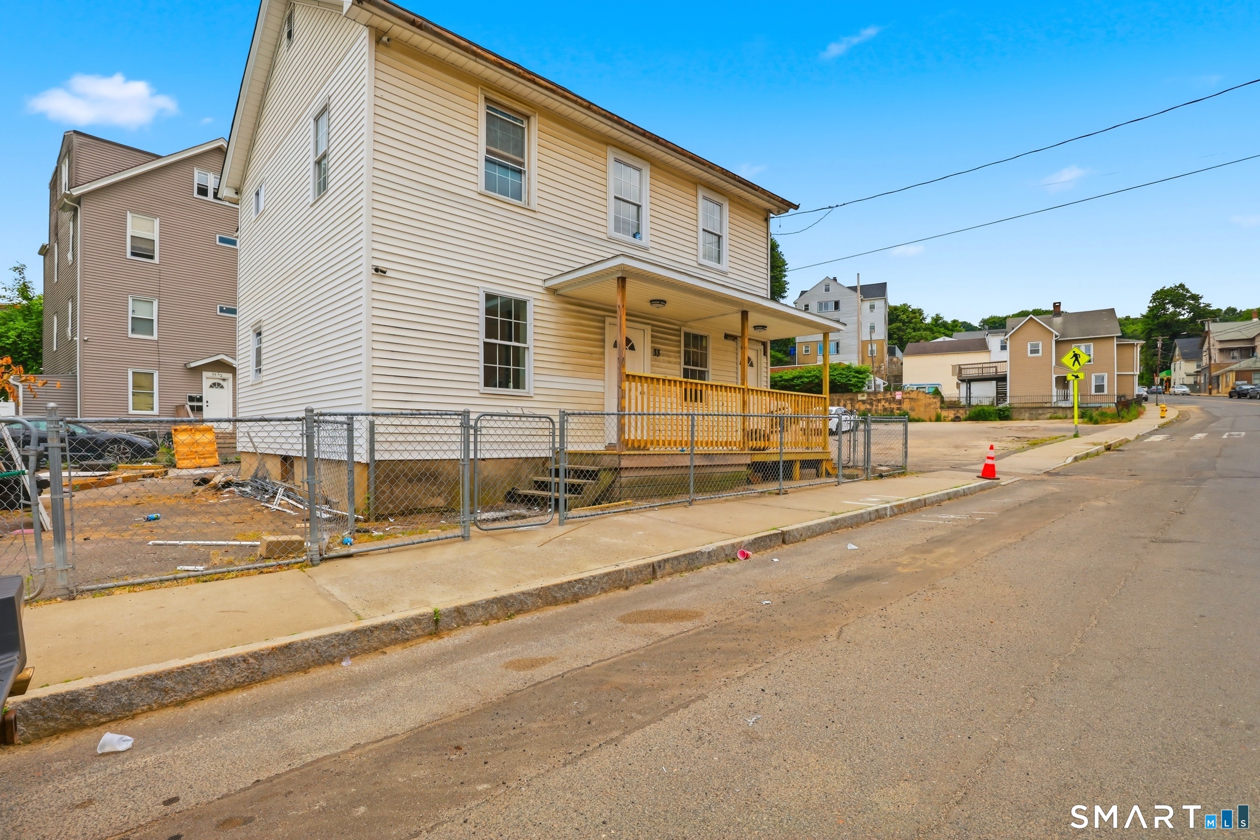 33 Congress Avenue Waterbury, CT 06708 - Photo 25 of 29