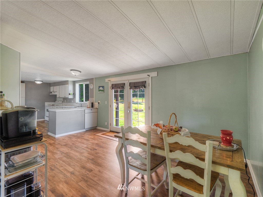 17145 Canal Road Southeast Yelm, WA 98597 - Photo 12 of 37 Gallery Image 12