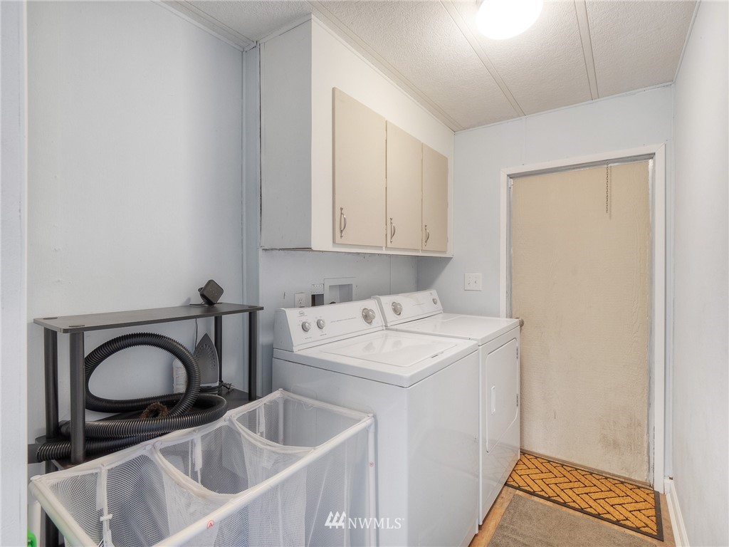 17145 Canal Road Southeast Yelm, WA 98597 - Photo 18 of 37 Gallery Image 18