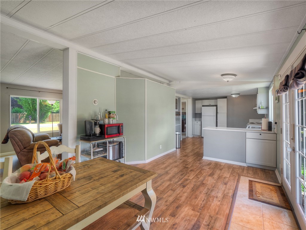 17145 Canal Road Southeast Yelm, WA 98597 - Photo 10 of 37 Gallery Image 10
