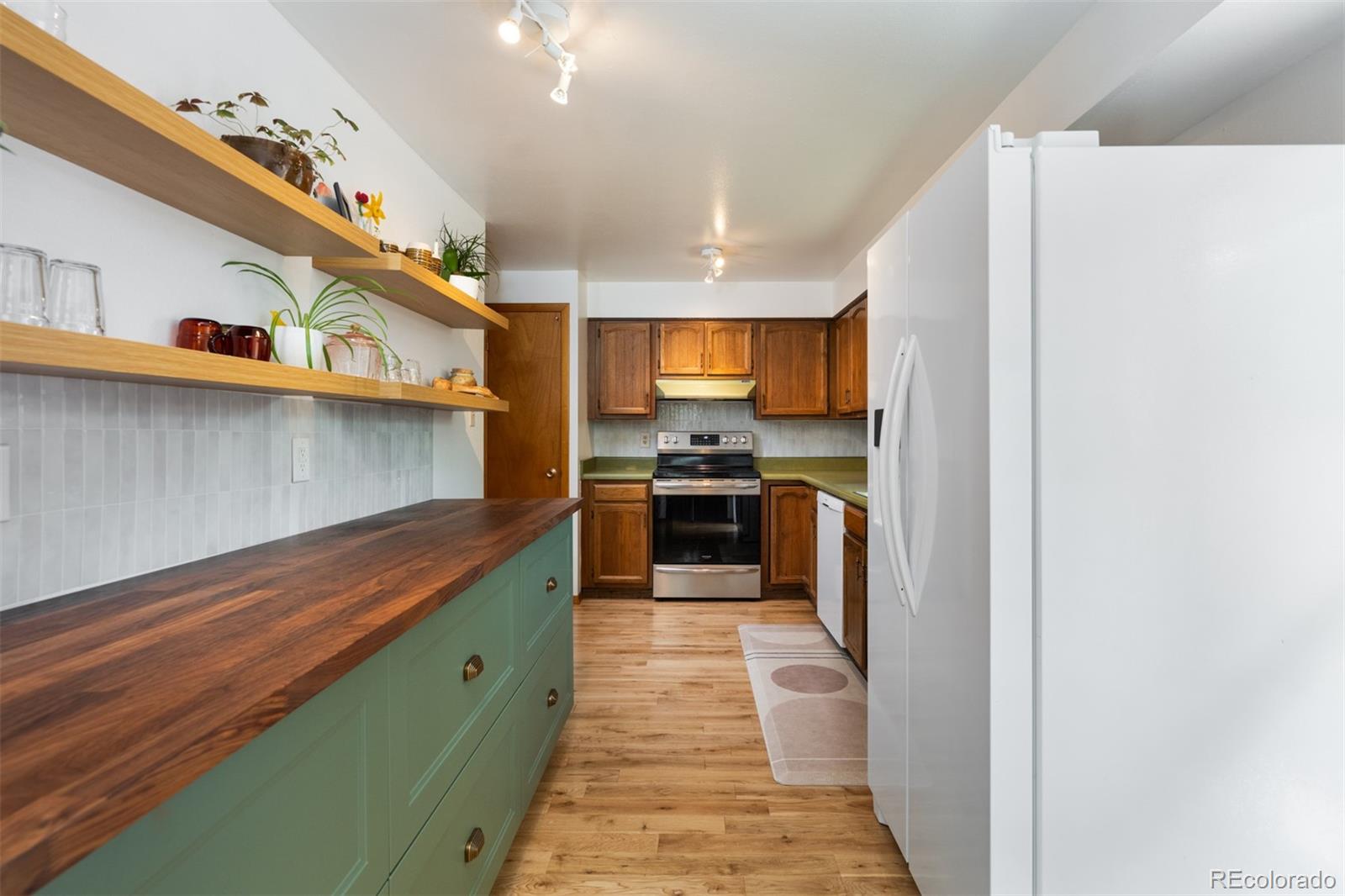 3547 Urban Street Wheat Ridge, CO 80033 - Photo 16 of 48