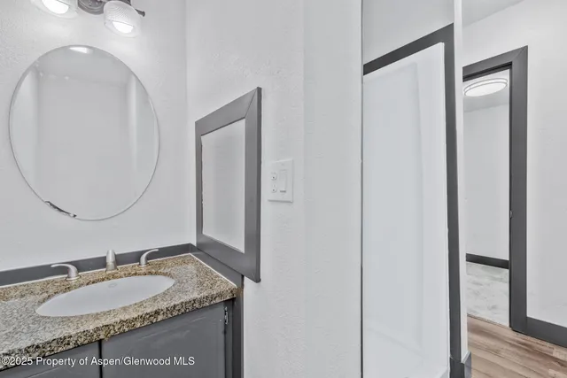 a view of a yard with an trees