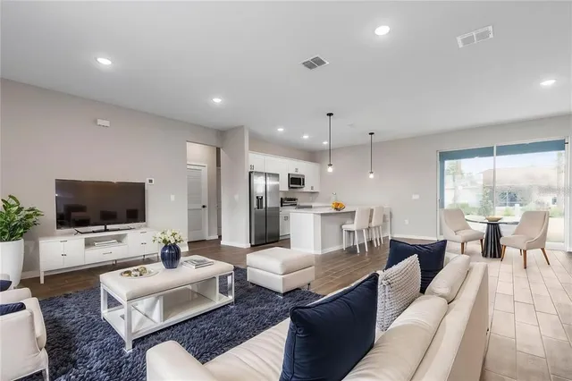 $2,100 | 43 Whittingham Lane, Palm Coast, FL 32164