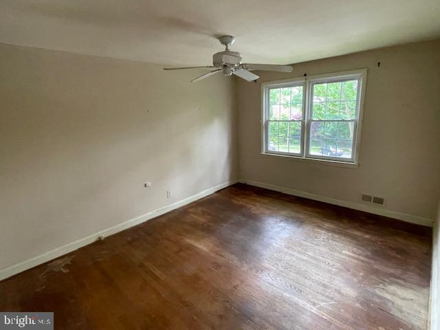 7228 Lanark Road Baltimore, MD 21212 - Photo 7 of 16 an empty room with a window