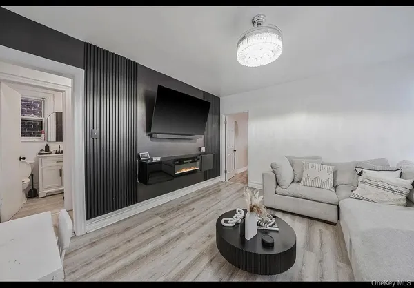 $1,200,000 | 3205 Lafayette Avenue | Throgs Neck