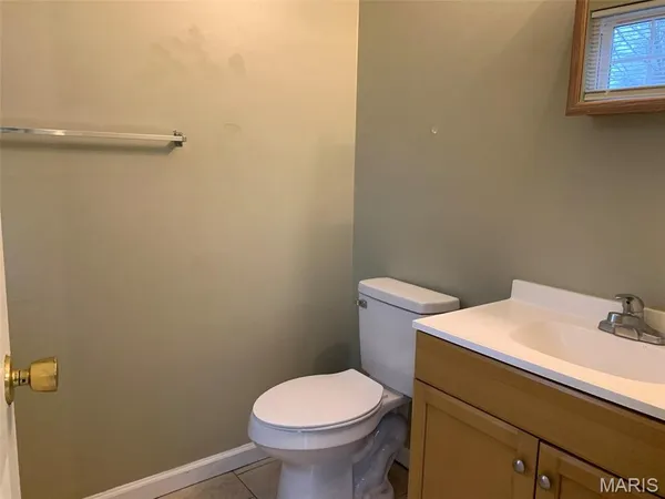 $1,350 | 403 Frank Street, Washington, MO 63090