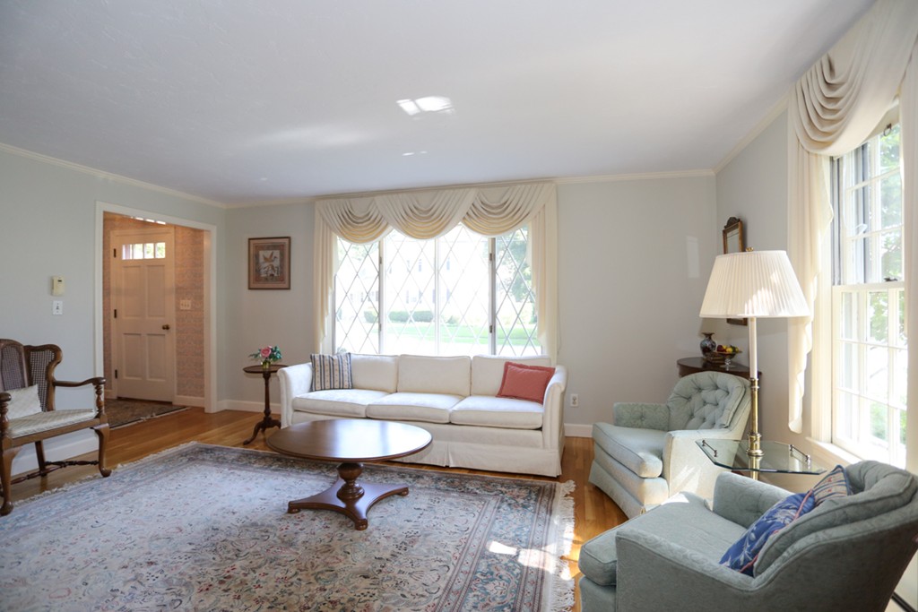 21 Stewart Road Needham, MA 02492 - Photo 16 of 28 Gallery Image 16