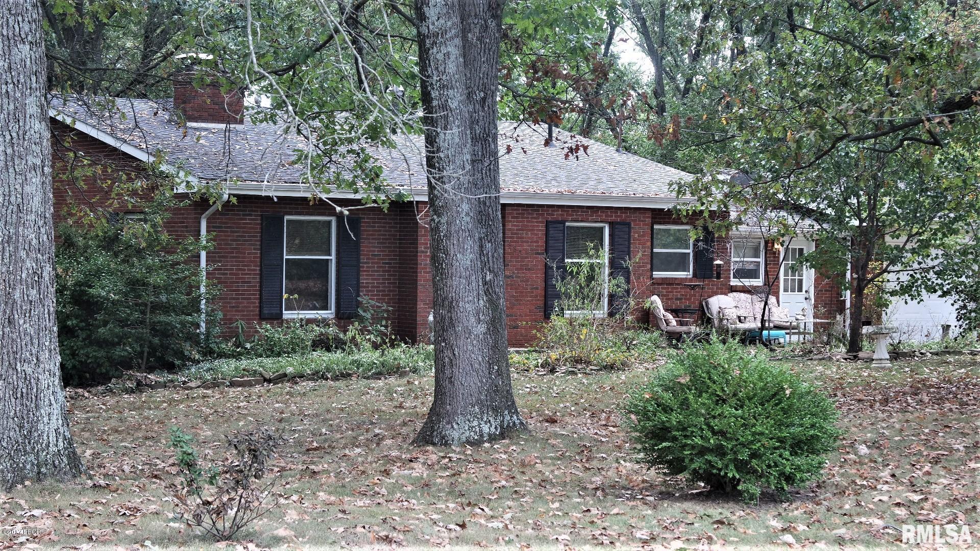 385 Walnut Grove Road Harrisburg, IL 62946 - Photo 4 of 42 Gallery Image 4