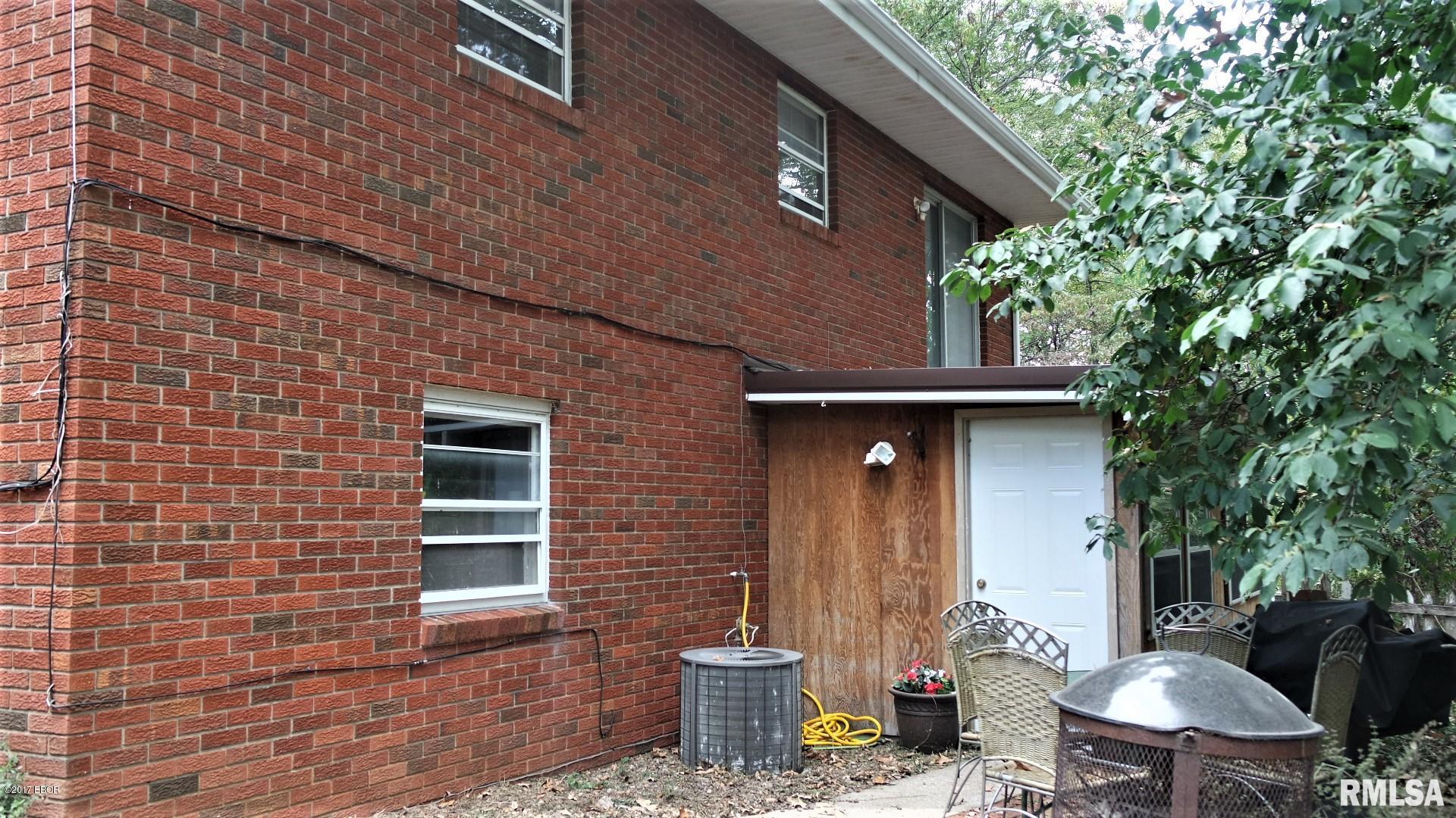 385 Walnut Grove Road Harrisburg, IL 62946 - Photo 7 of 42 Gallery Image 7