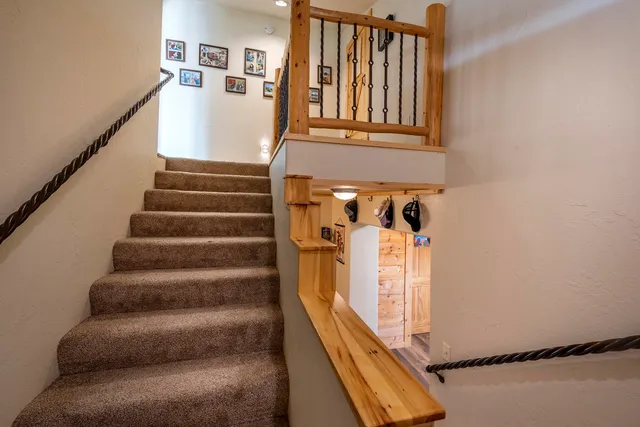 a view of entryway with a front door