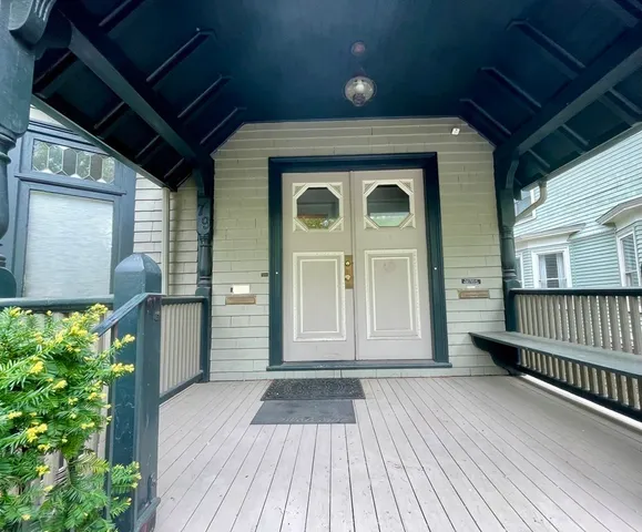 $3,000 | 79 Aspinwall Avenue, Unit 1, Brookline, MA 02446