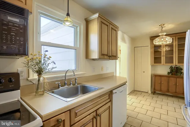 $230,000 | 1111 Fairmont Drive, Harrisburg, PA 17112