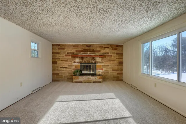 $230,000 | 1111 Fairmont Drive, Harrisburg, PA 17112