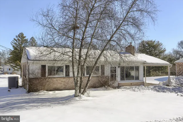 $230,000 | 1111 Fairmont Drive, Harrisburg, PA 17112