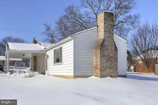 $230,000 | 1111 Fairmont Drive, Harrisburg, PA 17112