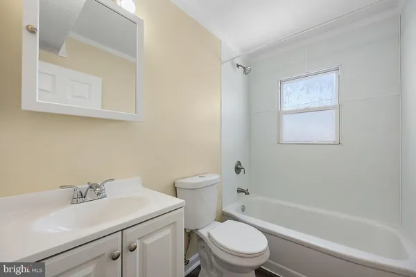 $2,500 | 700 Garnet Road, Wilmington, DE 19804