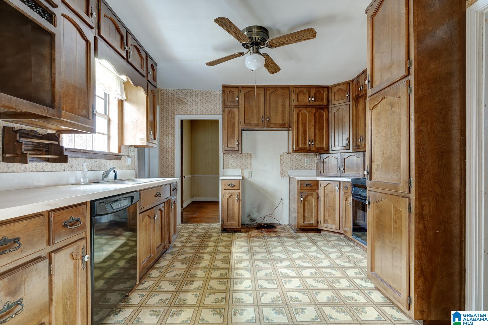 3392 Queenstown Road Trussville, AL 35173 - Photo 7 of 69