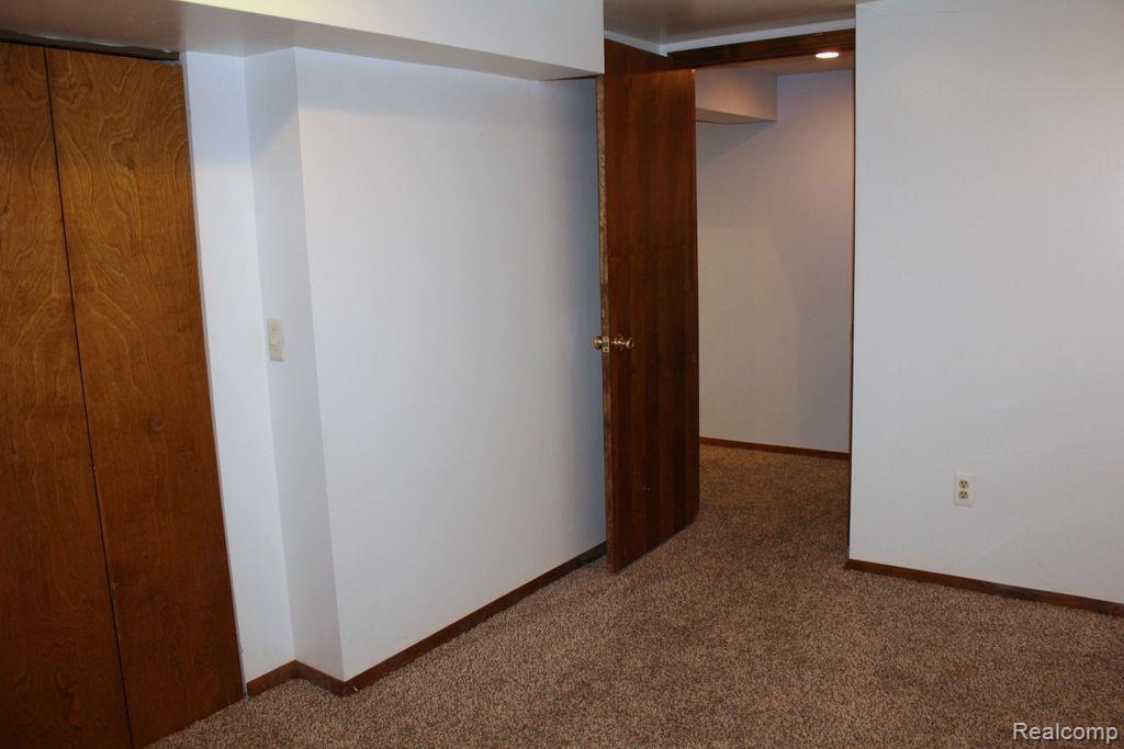 8620 Rattalee Lake Road Clarkston, MI 48348 - Photo 25 of 49